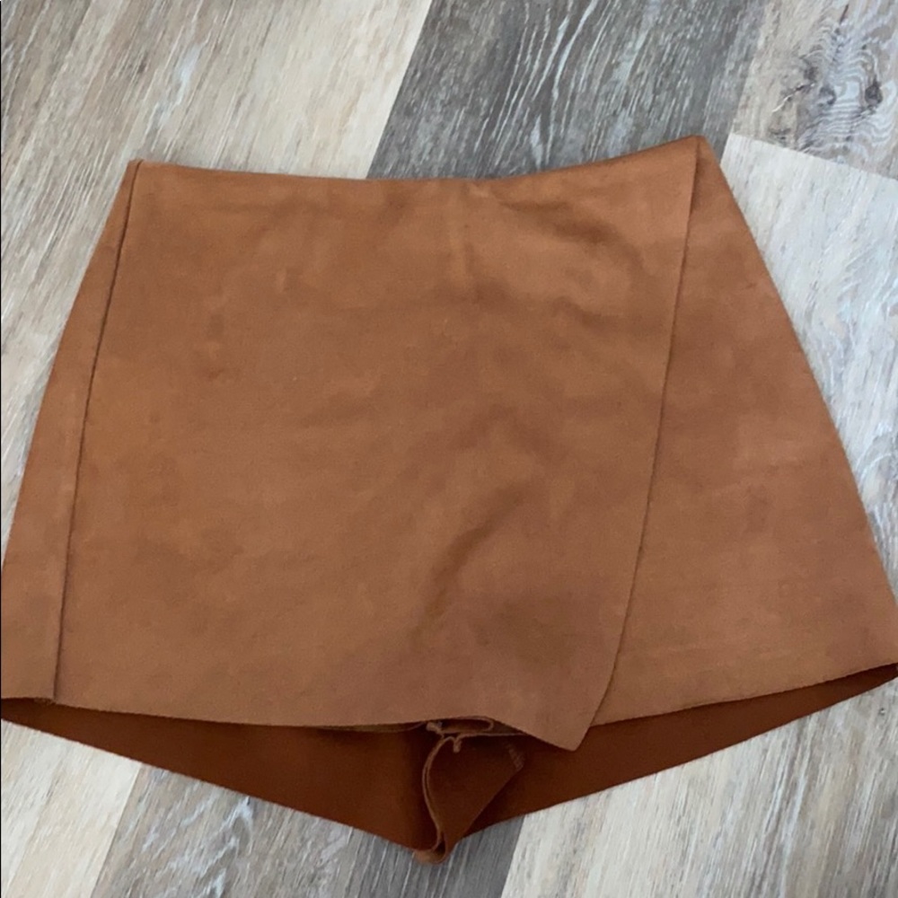 skort